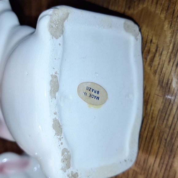 Vintage 1983 Avon Bunny Rabbit Salt and Pepper Shakers-Napkin Holder - Picture 7 of 9